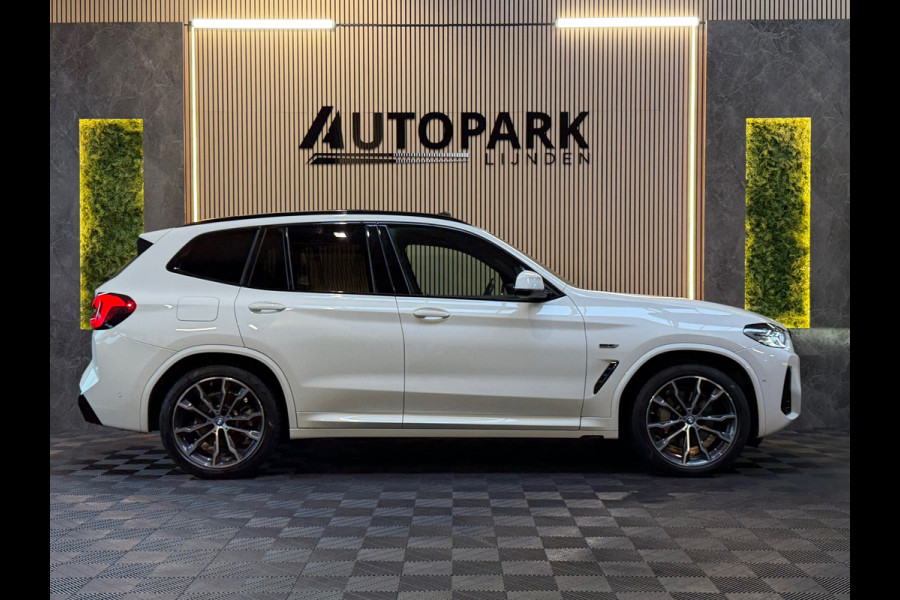 BMW X3 XDrive30e High Executive M-SPORT|PANO|HuD|LASER|CARPLAY|TREKHAAK|SFEERVERLICHTING|STUURVERWARMING|PLUG IN HYBRIDE|292PK