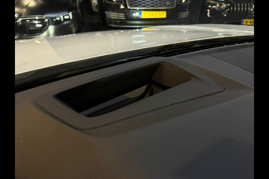 BMW X3 XDrive30e High Executive M-SPORT|PANO|HuD|LASER|CARPLAY|TREKHAAK|SFEERVERLICHTING|STUURVERWARMING|PLUG IN HYBRIDE|292PK