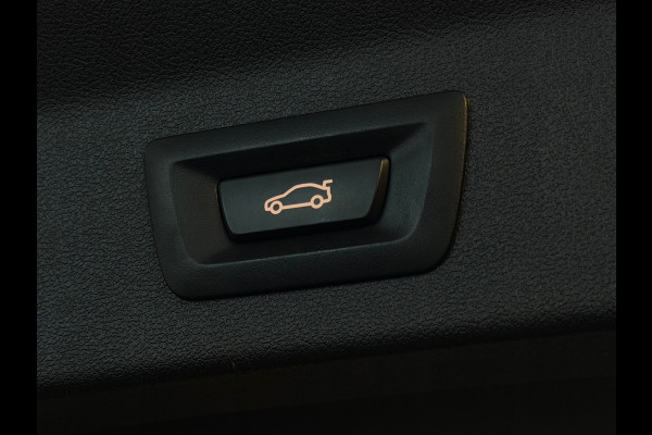 BMW X3 XDrive30e High Executive M-SPORT|PANO|HuD|LASER|CARPLAY|TREKHAAK|SFEERVERLICHTING|STUURVERWARMING|PLUG IN HYBRIDE|292PK