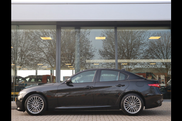 Alfa Romeo Giulia 2.0T Super / Adaptive CC