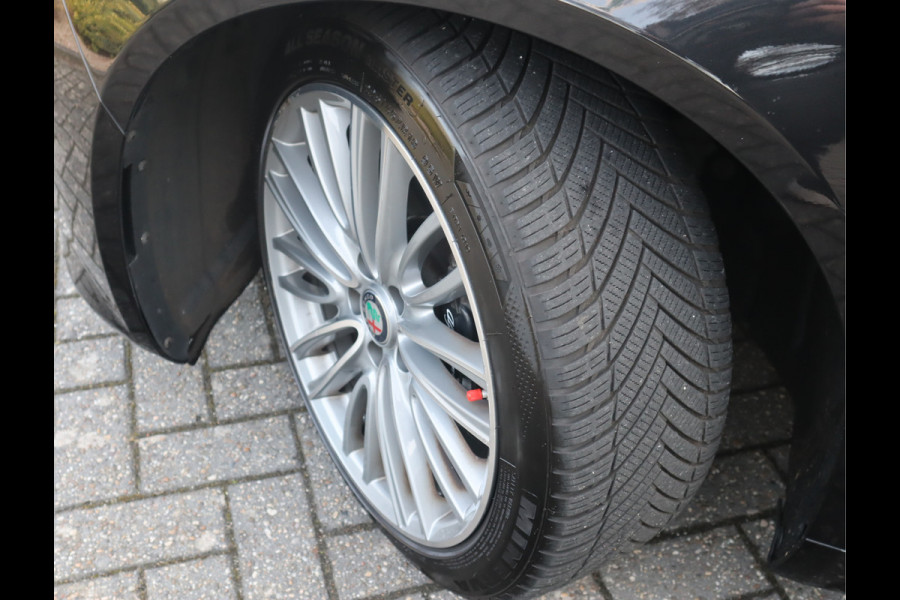 Alfa Romeo Giulia 2.0T Super / Adaptive CC