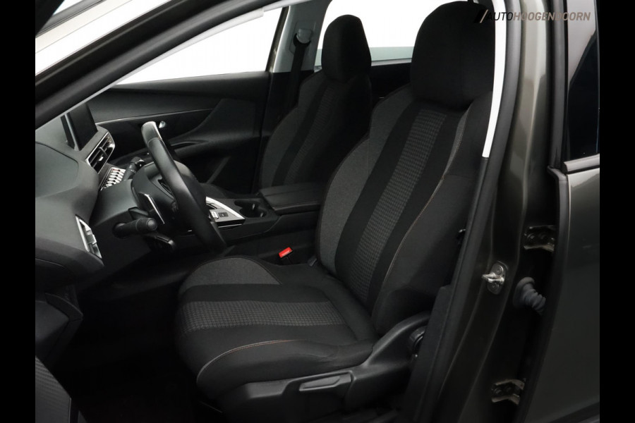 Peugeot 5008 1.2 PureTech Active 7-zits Luxe (APPLE CARPLAY,PARKEERSENSOREN,CRUISE,COMFORT-STOELEN,LANE ASSIST,CLIMATE,NIEUWE APK)