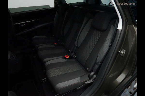 Peugeot 5008 1.2 PureTech Active 7-zits Luxe (APPLE CARPLAY,PARKEERSENSOREN,CRUISE,COMFORT-STOELEN,LANE ASSIST,CLIMATE,NIEUWE APK)