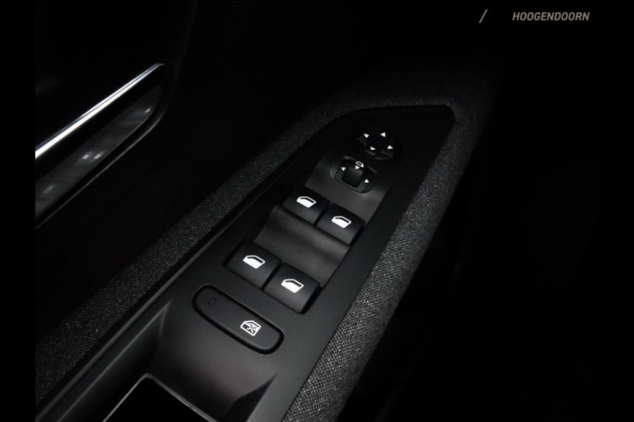 Peugeot 5008 1.2 PureTech Active 7-zits Luxe (APPLE CARPLAY,PARKEERSENSOREN,CRUISE,COMFORT-STOELEN,LANE ASSIST,CLIMATE,NIEUWE APK)
