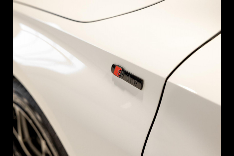 Audi A3 Sportback 35 TFSI S edition / 150pk / Panorama dak / Sonos / Achteruitrij camera /
