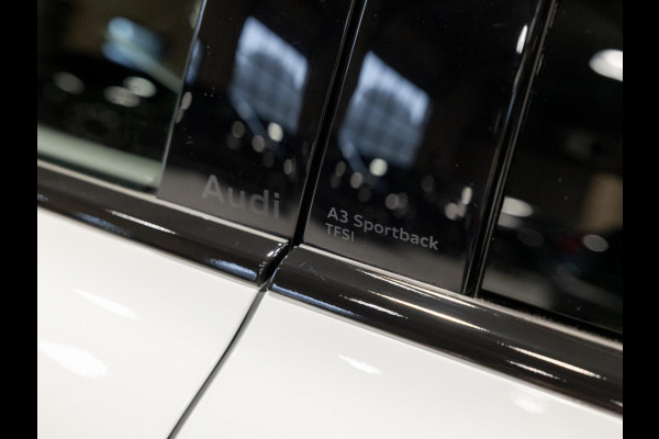 Audi A3 Sportback 35 TFSI S edition / 150pk / Panorama dak / Sonos / Achteruitrij camera /