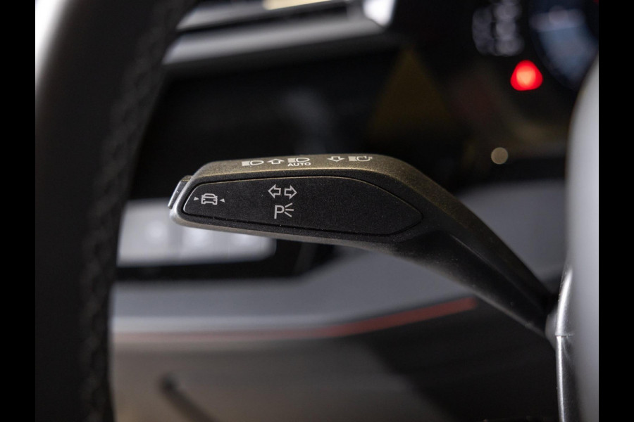 Audi A3 Sportback 35 TFSI S edition / 150pk / Panorama dak / Sonos / Achteruitrij camera /