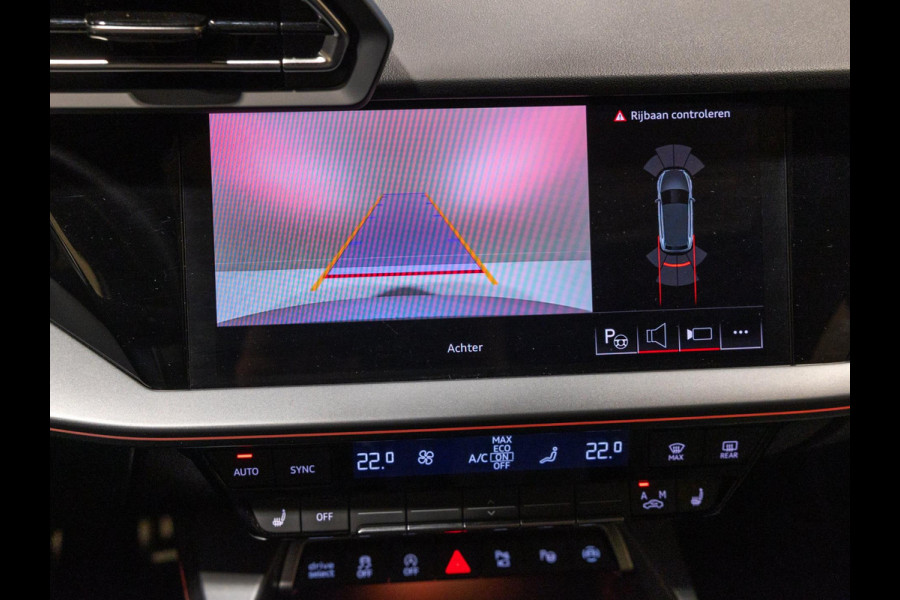 Audi A3 Sportback 35 TFSI S edition / 150pk / Panorama dak / Sonos / Achteruitrij camera /