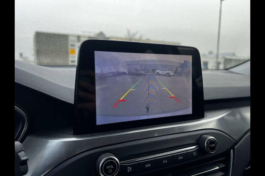 Ford Focus 1.5 EcoBoost Titanium Business | 150pk | Winterpack | Adaptieve cruise | Trekhaak |