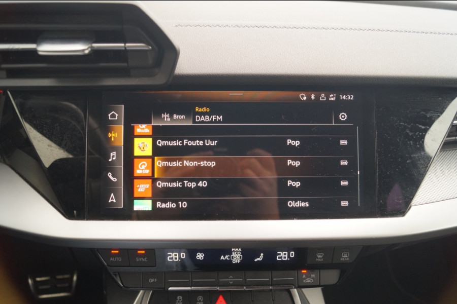 Audi A3 Limousine 30 TFSI Automaat S-Line Edition -NAVI-ECC-LED-