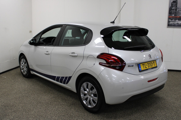 Peugeot 208 1.2 PureTech Blue Lion Navi/Carplay.