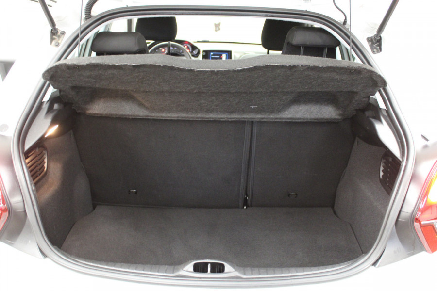 Peugeot 208 1.2 PureTech Blue Lion Navi/Carplay.