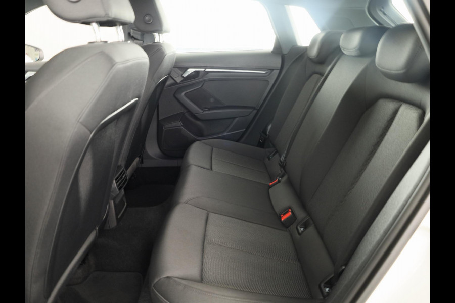 Audi A3 Sportback 30 TFSI Pro Line 110 pk S-tronic | Verlengde garantie | Navigatie via App | Parkeersensoren achter | LED koplampen |