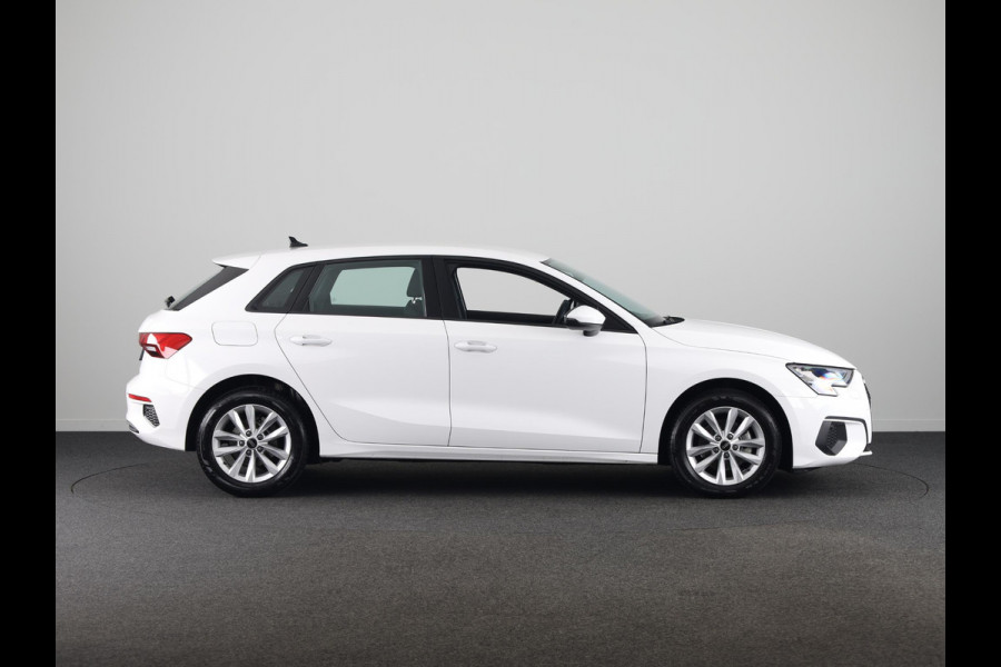 Audi A3 Sportback 30 TFSI Pro Line 110 pk S-tronic | Verlengde garantie | Navigatie via App | Parkeersensoren achter | LED koplampen |