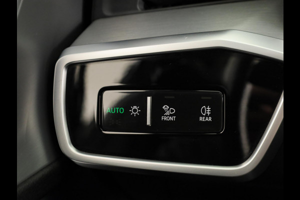 Audi A6 Avant 40 TFSI S edition Competition 204 pk S-tronic | Verlengde garantie | Navigatie | Panoramadak | Parkeersensoren | Achteruitrijcamera | Stoelverwarming | S-Line |