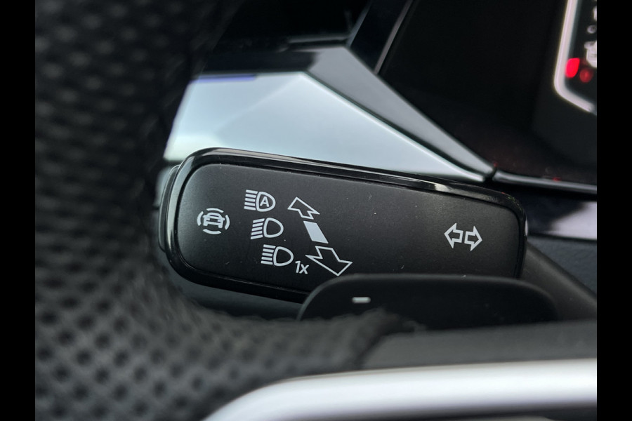 Volkswagen Arteon Shooting Brake 1.4 TSI eHybrid R-Line | Trekhaak | Pano | Matrix LED | ACC