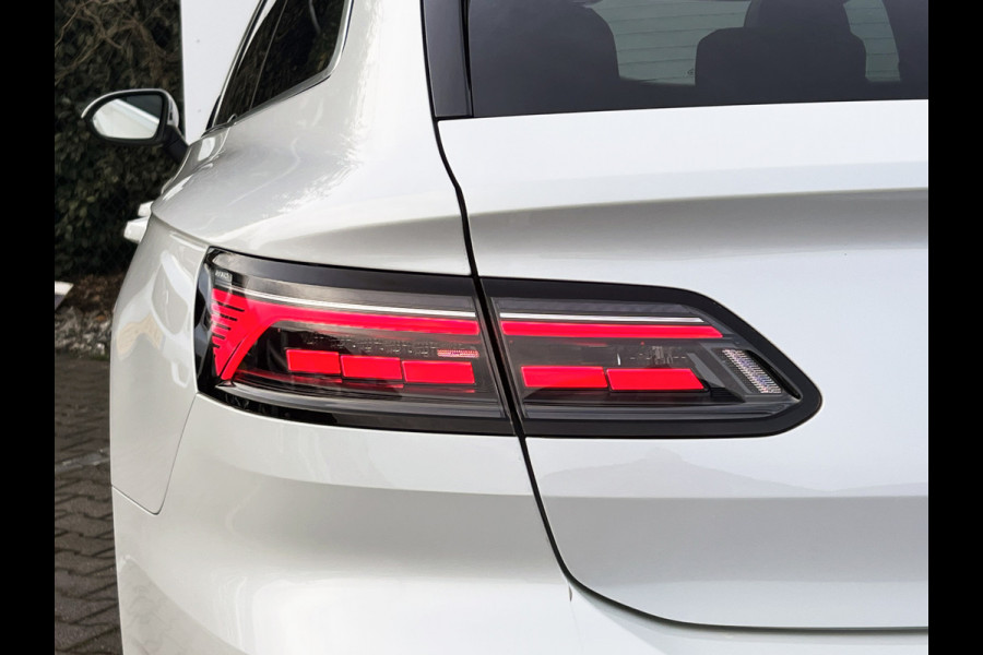 Volkswagen Arteon Shooting Brake 1.4 TSI eHybrid R-Line | Trekhaak | Pano | Matrix LED | ACC