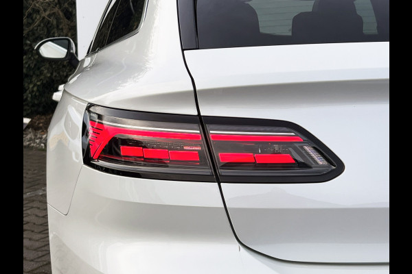 Volkswagen Arteon Shooting Brake 1.4 TSI eHybrid R-Line | Trekhaak | Pano | Matrix LED | ACC