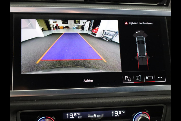 Audi Q3 45 TFSI e Advanced edition 245pk | Navigatie | Sportstoelen | 19 inch lichtmetalen velgen | Stoelverwarming | Adaptieve cruise controle