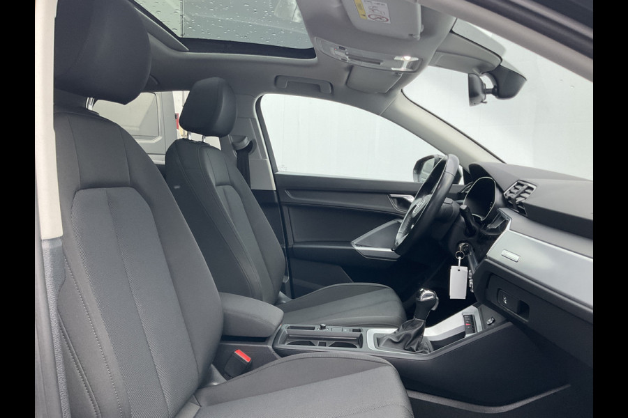 Audi Q3 Sportback 45 TFSI PHEV S Edition Pano.dak Stoelverw. Plug-in
