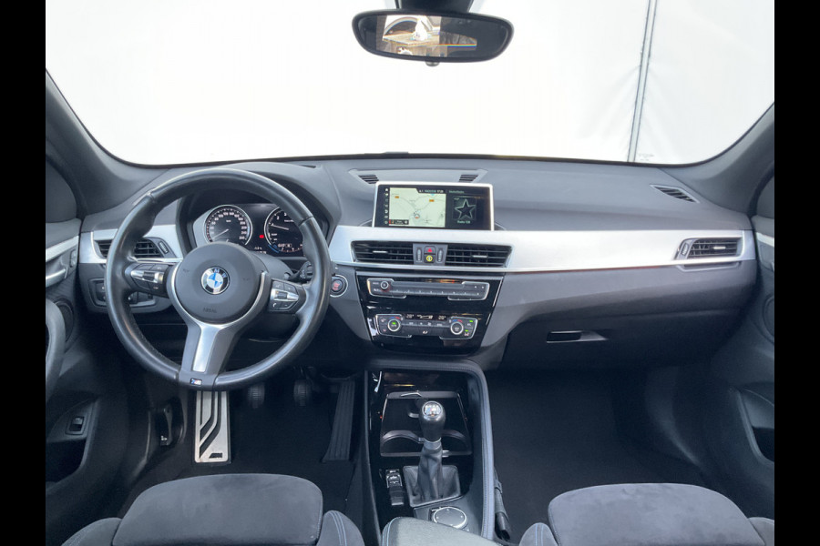 BMW X1 18i 140pk M-Sport Executive Edition Clima Cruise Head up Display