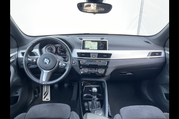 BMW X1 18i 140pk M-Sport Executive Edition Clima Cruise Head up Display