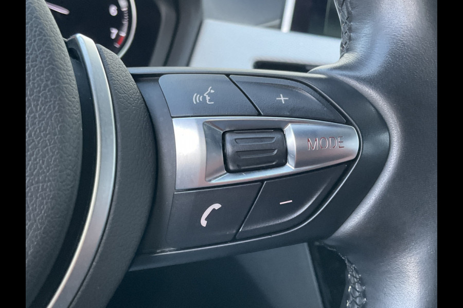 BMW X1 18i 140pk M-Sport Executive Edition Clima Cruise Head up Display