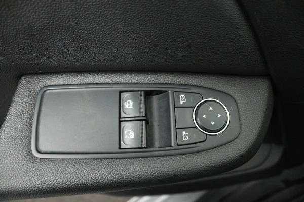 Renault Clio 1.0 TCe Zen (NAVIGATIE, PARKEERSENSOREN, CRUISE, 1e EIGENAAR, GOED ONDERHOUDEN)