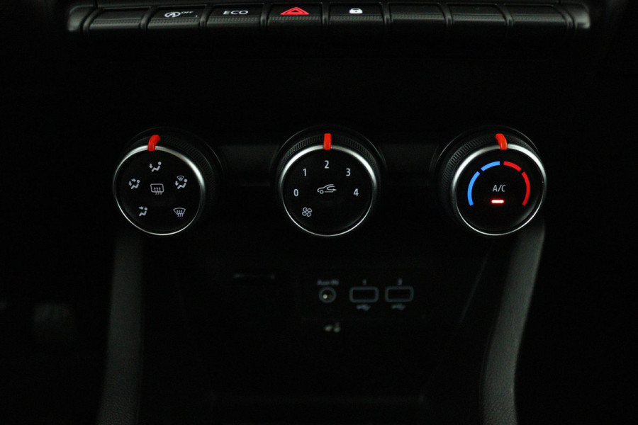 Renault Clio 1.0 TCe Zen (NAVIGATIE, PARKEERSENSOREN, CRUISE, 1e EIGENAAR, GOED ONDERHOUDEN)