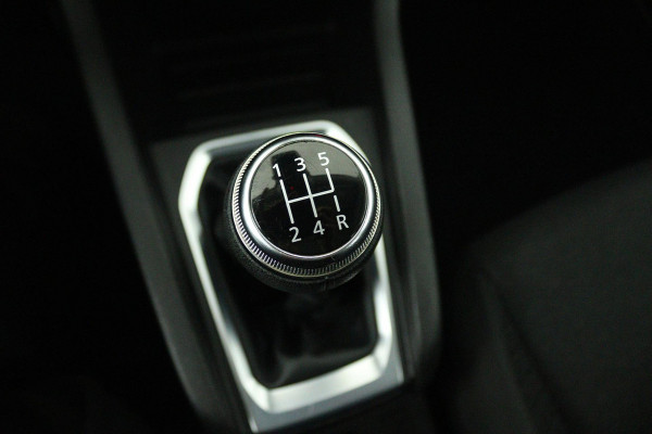 Renault Clio 1.0 TCe Zen (NAVIGATIE, PARKEERSENSOREN, CRUISE, 1e EIGENAAR, GOED ONDERHOUDEN)