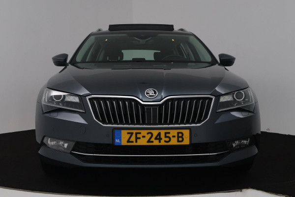 Škoda Superb Combi 1.5 TSI ACT Ambition Business (PANORAMADAK, TREKHAAK, STOELVERWARMING, CARPLAY, PDC)