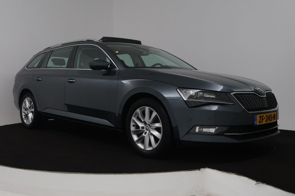 Škoda Superb Combi 1.5 TSI ACT Ambition Business (PANORAMADAK, TREKHAAK, STOELVERWARMING, CARPLAY, PDC)