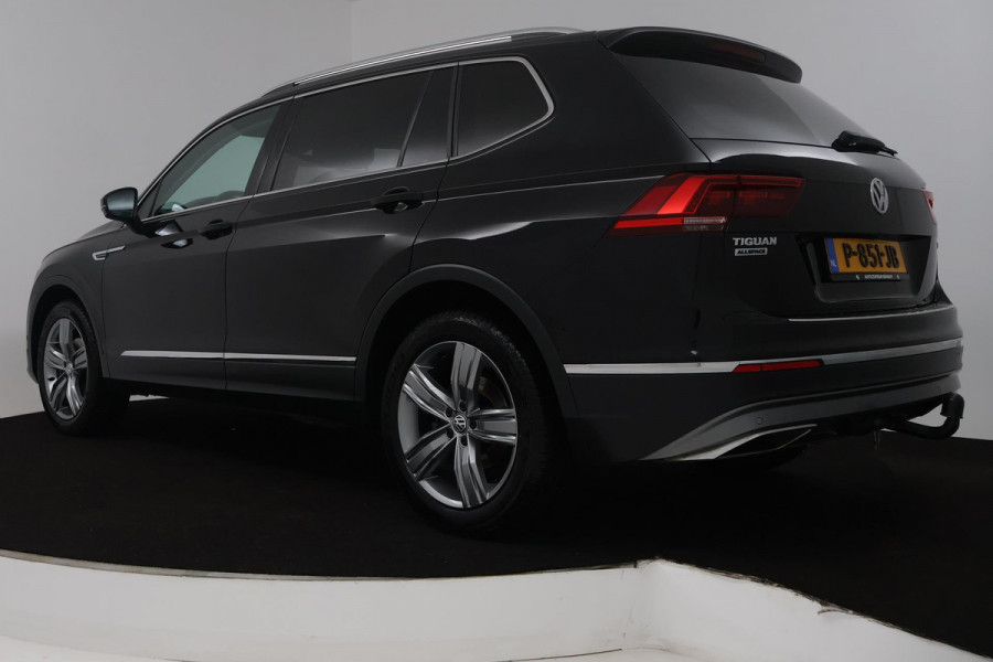 Volkswagen Tiguan Allspace 1.4 TSI Highline 7p. (TREKHAAK, VIRTUAL, STOELVERWARMING, CAMERA, LEDER, LED)