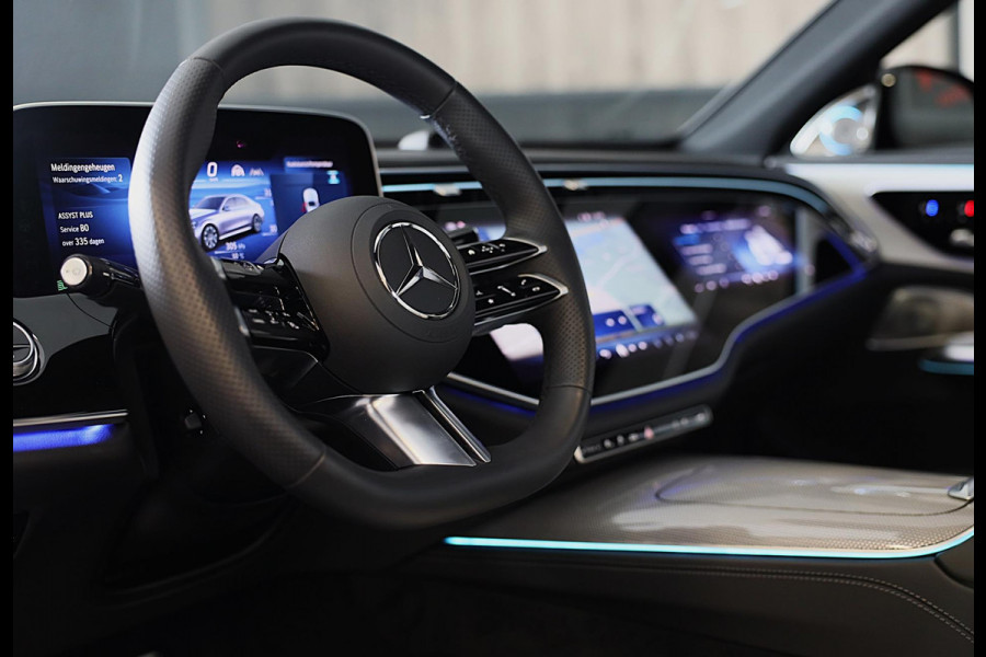 Mercedes-Benz E-Klasse 300 e AMG 53 Look / HYPERSCREEN / Massage / Burmester 4D / Head Up / 360 Camera / Acc / Open Pano / 20 Inch