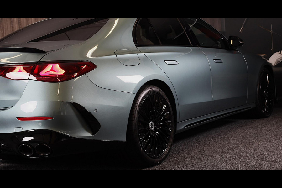 Mercedes-Benz E-Klasse 300 e AMG 53 Look / HYPERSCREEN / Massage / Burmester 4D / Head Up / 360 Camera / Acc / Open Pano / 20 Inch