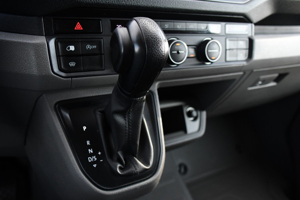 MAN TGE 2.0 L3H3 PB Edition Camera, Cruise, Carplay, LED, Clima, Stoelverwarming, Trekhaak, 140pk, Sensoren, Leder, Uniek!