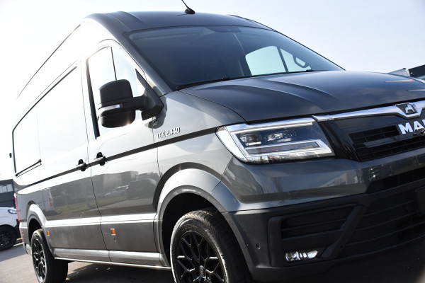 MAN TGE 2.0 L3H3 PB Edition Camera, Cruise, Carplay, LED, Clima, Stoelverwarming, Trekhaak, 140pk, Sensoren, Leder, Uniek!