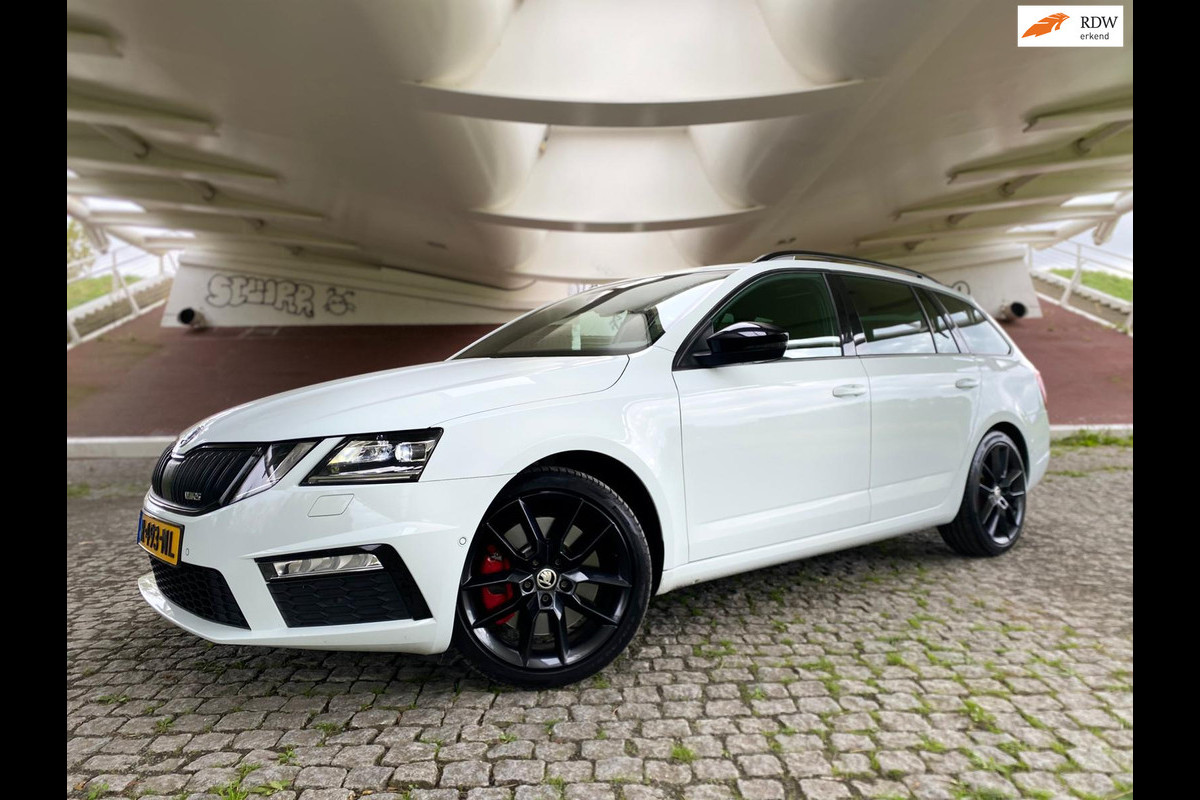 Škoda Octavia Combi 2.0 TSI RS 245 Business Panorama