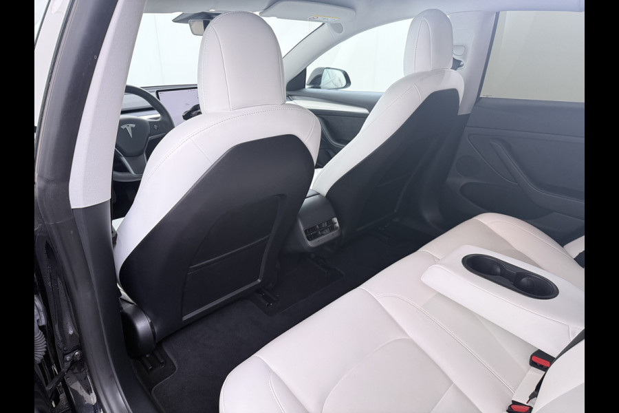 Tesla Model 3 RWD SR plus 325PK LFP Accu Ivory AutoPilot Leder Pano-dak FSD-vb. Adaptive-Cruise Camera's Elektr.-Stuur+Stoelen+Spiegels+Geheug Priv.Glasss Navi LED DAB Voorverwarmen Keyless One-Pedal-Drive Lmv 18" SOH 89% 1e Eigenaar Origineel Nederlandse Auto Fabrieks Garantie op Accu en Motor tot 23-08-2031 / 160.000km