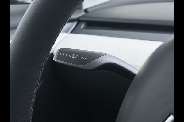 Tesla Model 3 RWD SR plus 325PK LFP Accu Ivory AutoPilot Leder Pano-dak FSD-vb. Adaptive-Cruise Camera's Elektr.-Stuur+Stoelen+Spiegels+Geheug Priv.Glasss Navi LED DAB Voorverwarmen Keyless One-Pedal-Drive Lmv 18" SOH 89% 1e Eigenaar Origineel Nederlandse Auto Fabrieks Garantie op Accu en Motor tot 23-08-2031 / 160.000km
