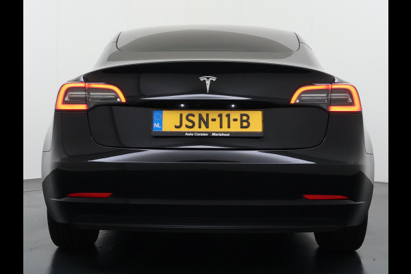 Tesla Model 3 RWD SR plus 325PK LFP Accu Ivory AutoPilot Leder Pano-dak FSD-vb. Adaptive-Cruise Camera's Elektr.-Stuur+Stoelen+Spiegels+Geheug Priv.Glasss Navi LED DAB Voorverwarmen Keyless One-Pedal-Drive Lmv 18" SOH 89% 1e Eigenaar Origineel Nederlandse Auto Fabrieks Garantie op Accu en Motor tot 23-08-2031 / 160.000km