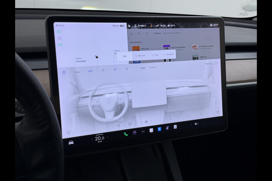 Tesla Model 3 RWD SR+ NW Model 60kWh LFP 283PK Warmtepomp Elektr.A-klep Sentry Mode Stoel+Bankverwarmd FSD 18" Premium Luidspr. AutoPilot Leer Navi LED Comfortstoelen ACC DAB Keyless en Voorverwarmen interieur via App One-Pedal-Drive Origineel Nederlandse auto Garantie Accu/Motor tot 14-06-2029 max 160.000km