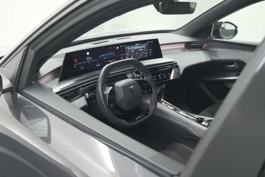 Peugeot 3008 1.2 Hybrid 136 GT | Panoramdak | 360 Camera | Stoelverwarming | Elektrische Kofferklep | Allseason Banden
