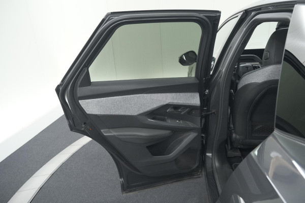 Peugeot 3008 1.2 Hybrid 136 GT | Panoramdak | 360 Camera | Stoelverwarming | Elektrische Kofferklep | Allseason Banden