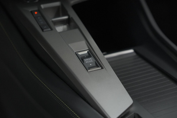 Peugeot 308 SW 1.2 Hybrid 136 e-DCS6 GT | Camera | Adaptieve Cruise Control | Apple Carplay