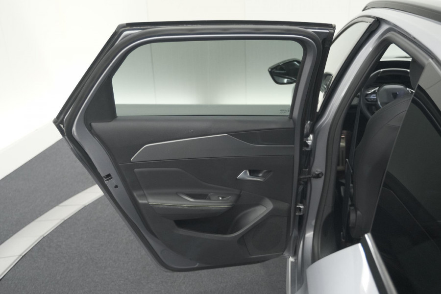 Peugeot 308 SW 1.2 Hybrid 136 e-DCS6 GT | Camera | Adaptieve Cruise Control | Apple Carplay