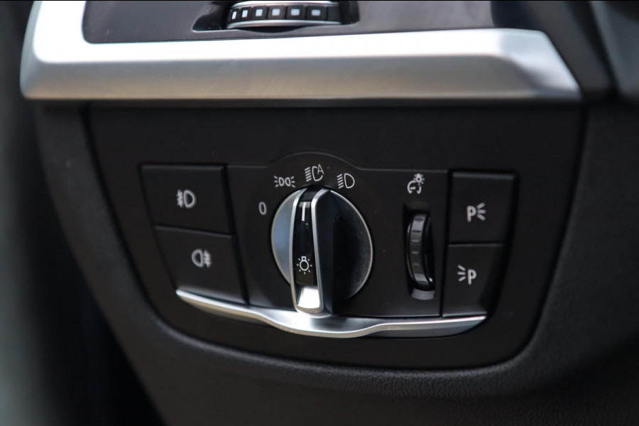 BMW X3 XDrive20i / PANO / HUD / ACC / MEMORY / KEYLESS / DEALER SERVICE!