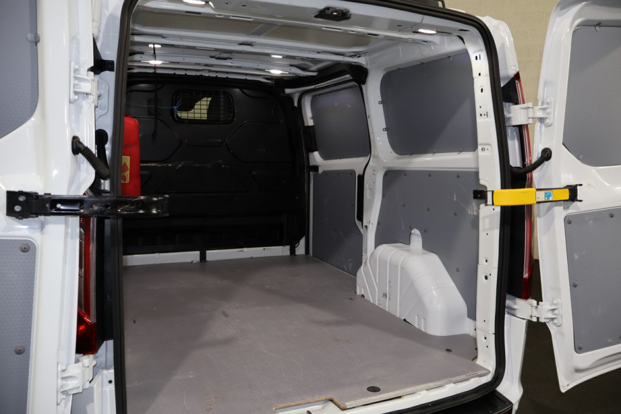 Ford Transit Custom 2.0 TDci 130pk L1 H1 Trend Airco Navigatie Camera