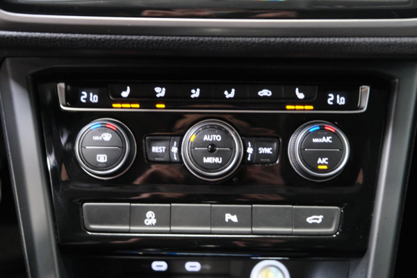 Volkswagen Touran 2.0 TDI 150 PK DSG > Grijskenteken < - Airco, Cruise, Navi, PDC.