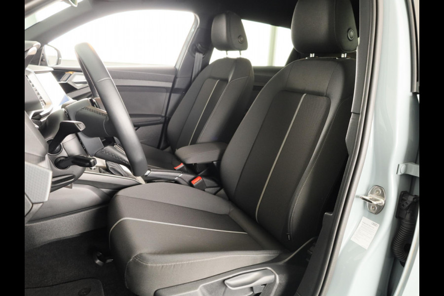 Audi A1 allstreet 35 TFSI Advanced edition 150pk Automaat | Smartphone interface | Climat control | Audi sound system